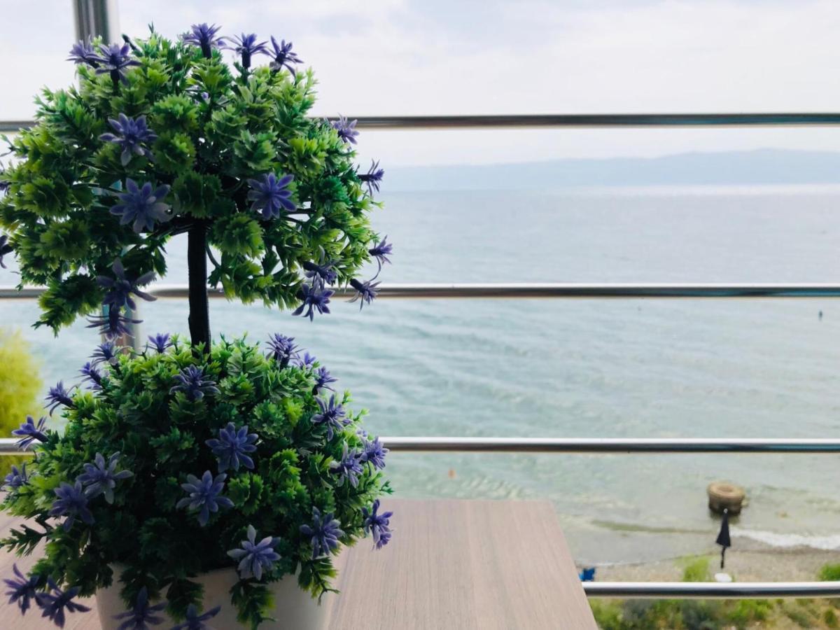 Sunrise Beach - Lake View Deluxe Apartment Peštani Exterior foto