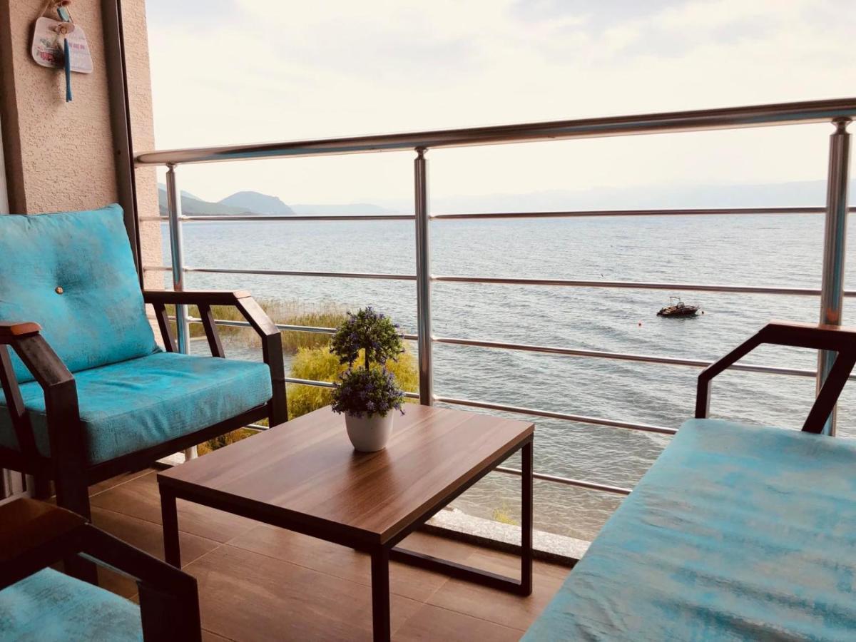 Sunrise Beach - Lake View Deluxe Apartment Peštani Exterior foto